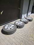 Komplet zimówek Kormoran Snow 215/60 R17 96H z felgami OE