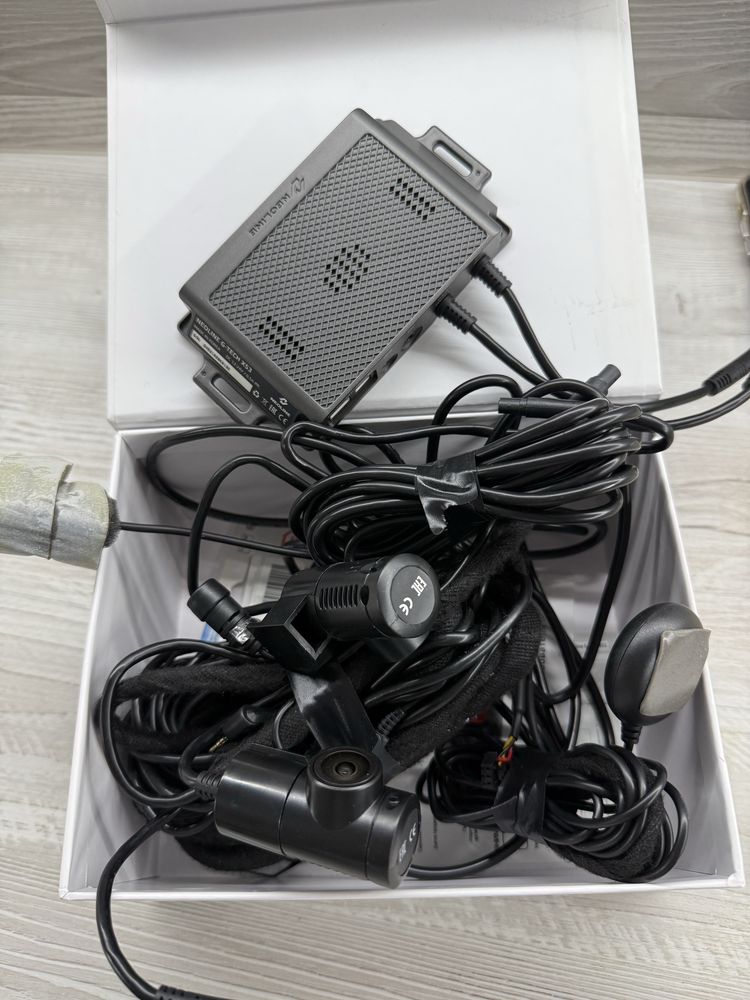 NEOLINE G-TECH X53 видеорегистратор