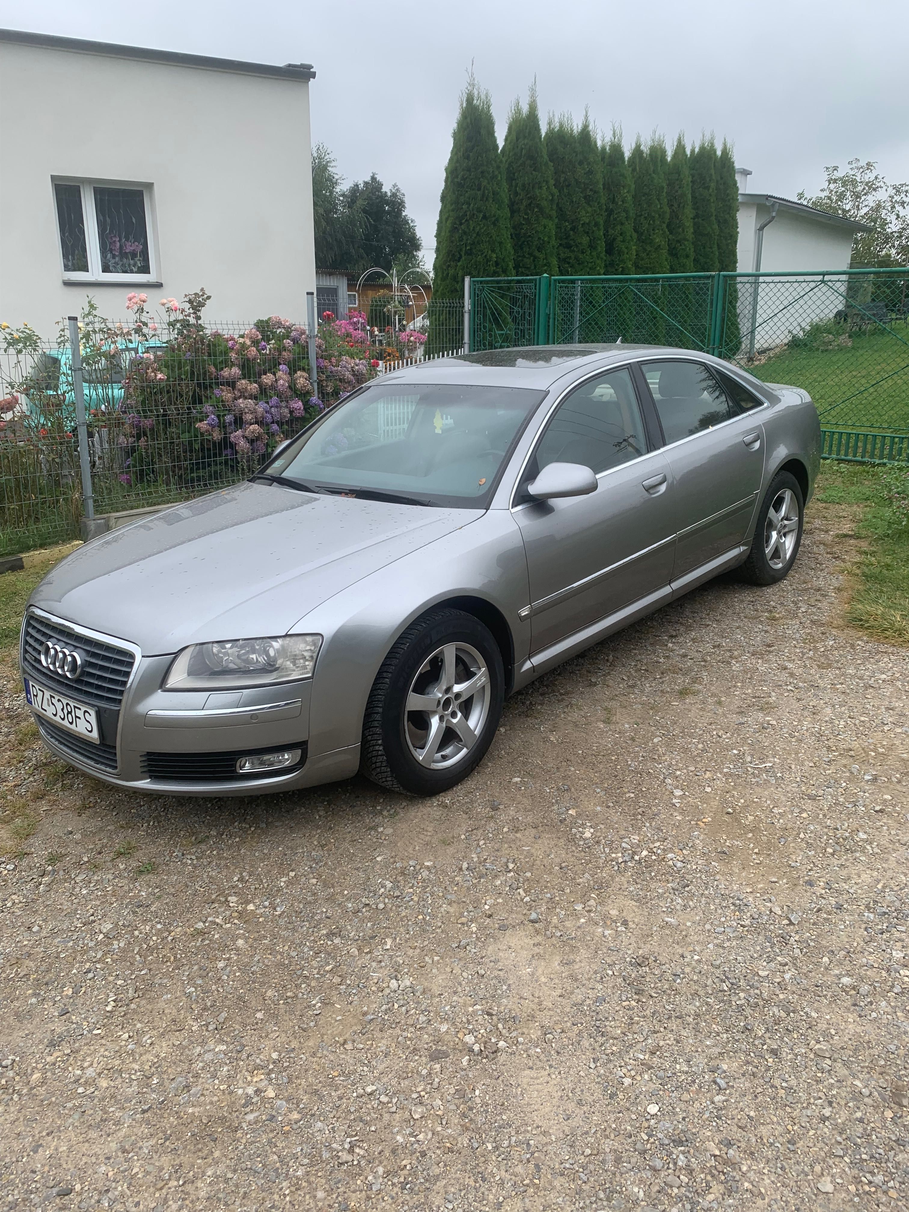 Audi A8 4.2 MPI 335 km Quattro