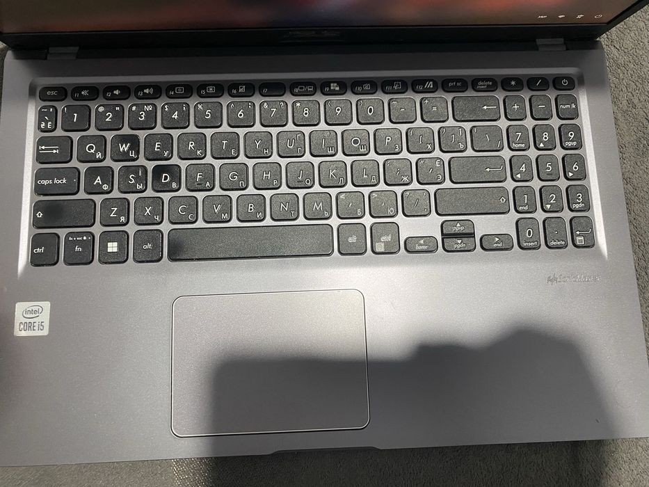 Продам ноутбук ASUS VIVOBOOK X515JA I5 16ГБ SSD515 Windows 11