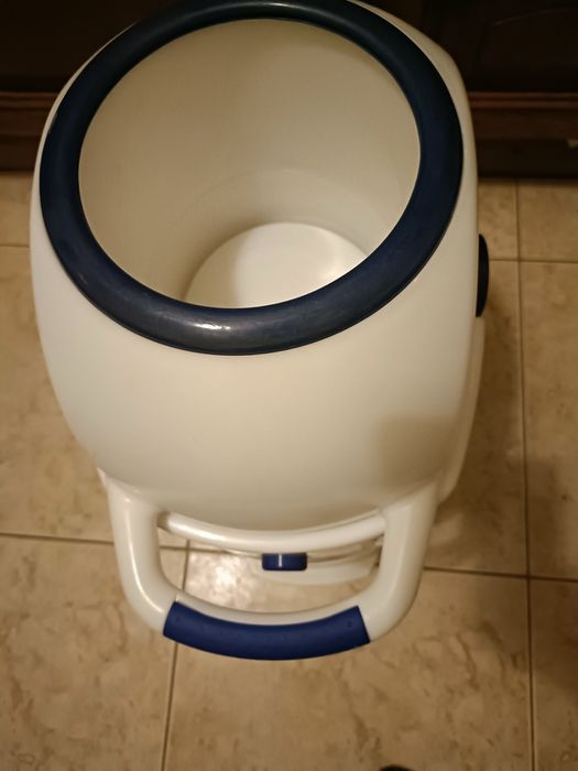 Recipiente para fraldas