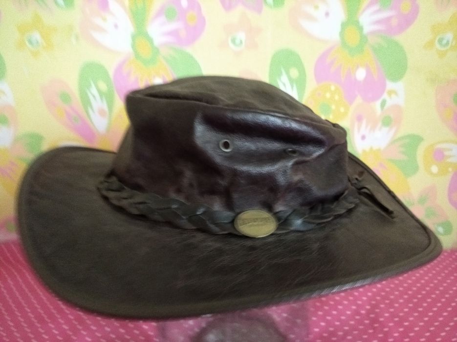 Женские шляпки,мужская шляпа кожа