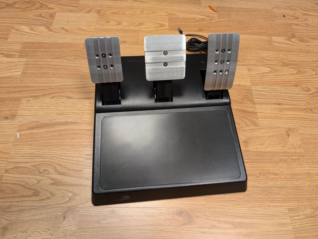 Manipulatory T3pa nowe thrustmaster t300