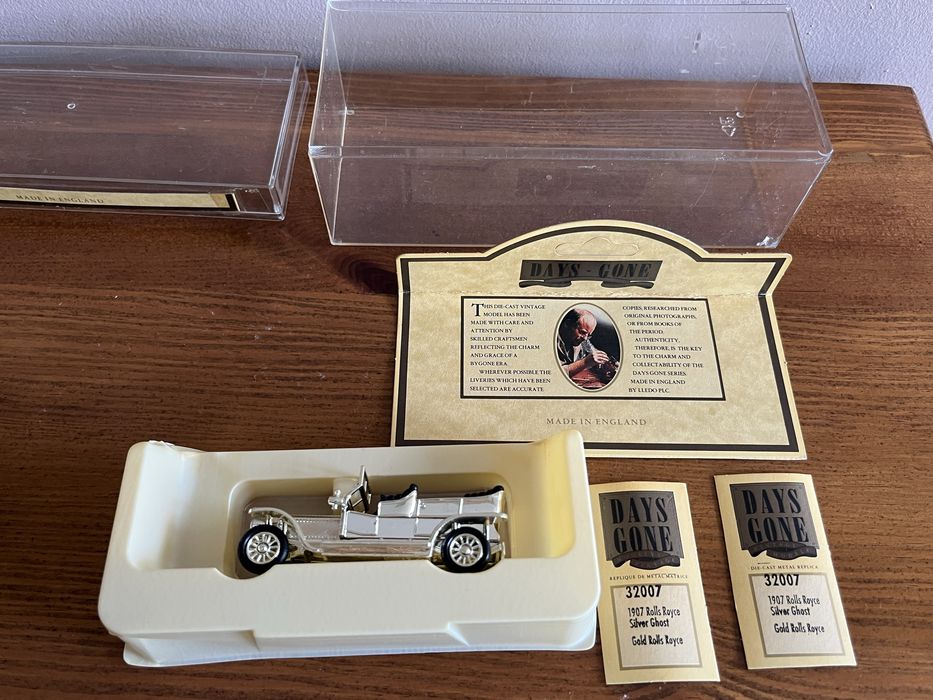 Sprzedam autko Rolls Royce Silver Ghost" z serii "Days Gone"  Lledo