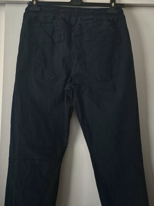 Spodnie jogger regular Reporter r. 182