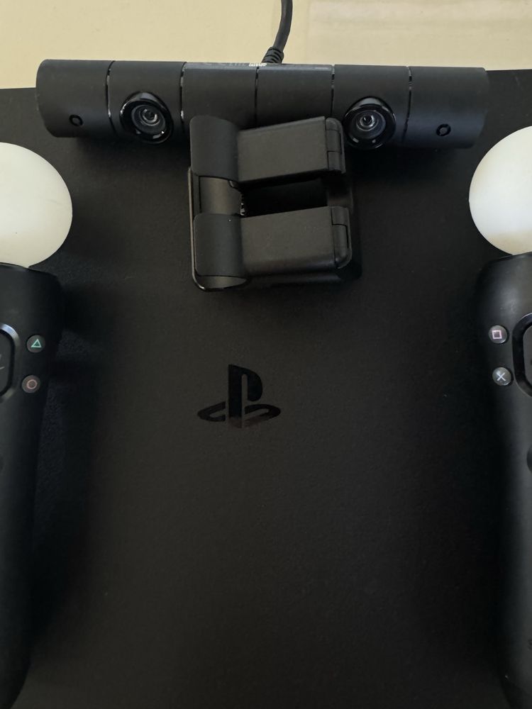Playstation 4 SLIM 500 GB + PS MOVE i kamera + gry - stan idealny