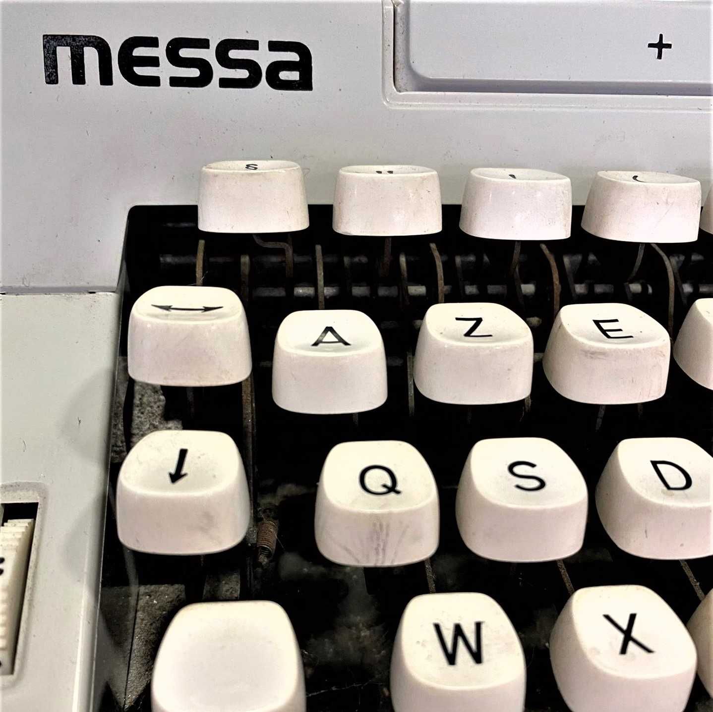 Maquina Escrever Messa 3002