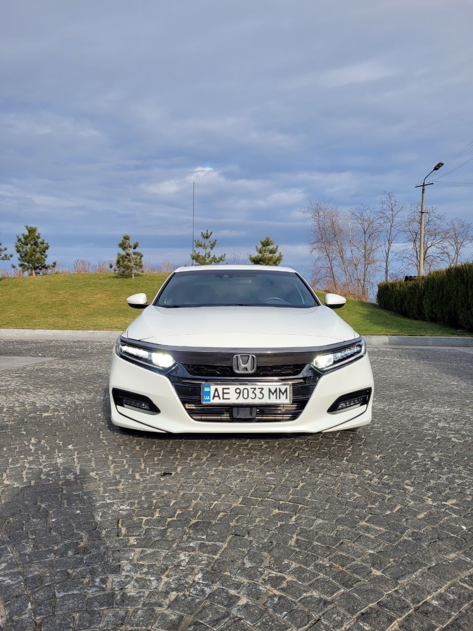 Honda Accord X 2.0 Turbo 252к.с.
2.0T в комплектації Sport
(не плутайт