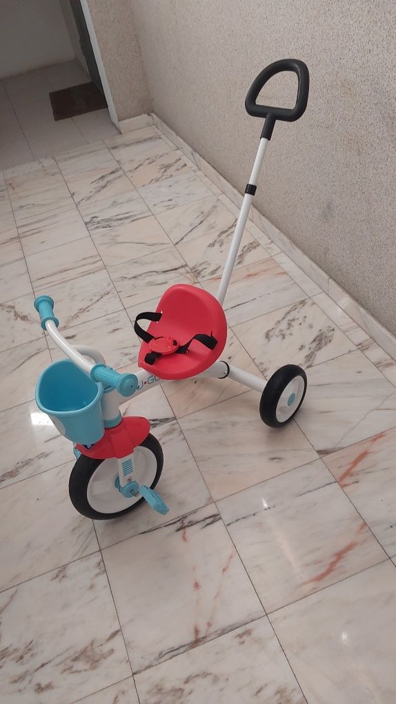 Triciclo Chicco U-Go-Trike