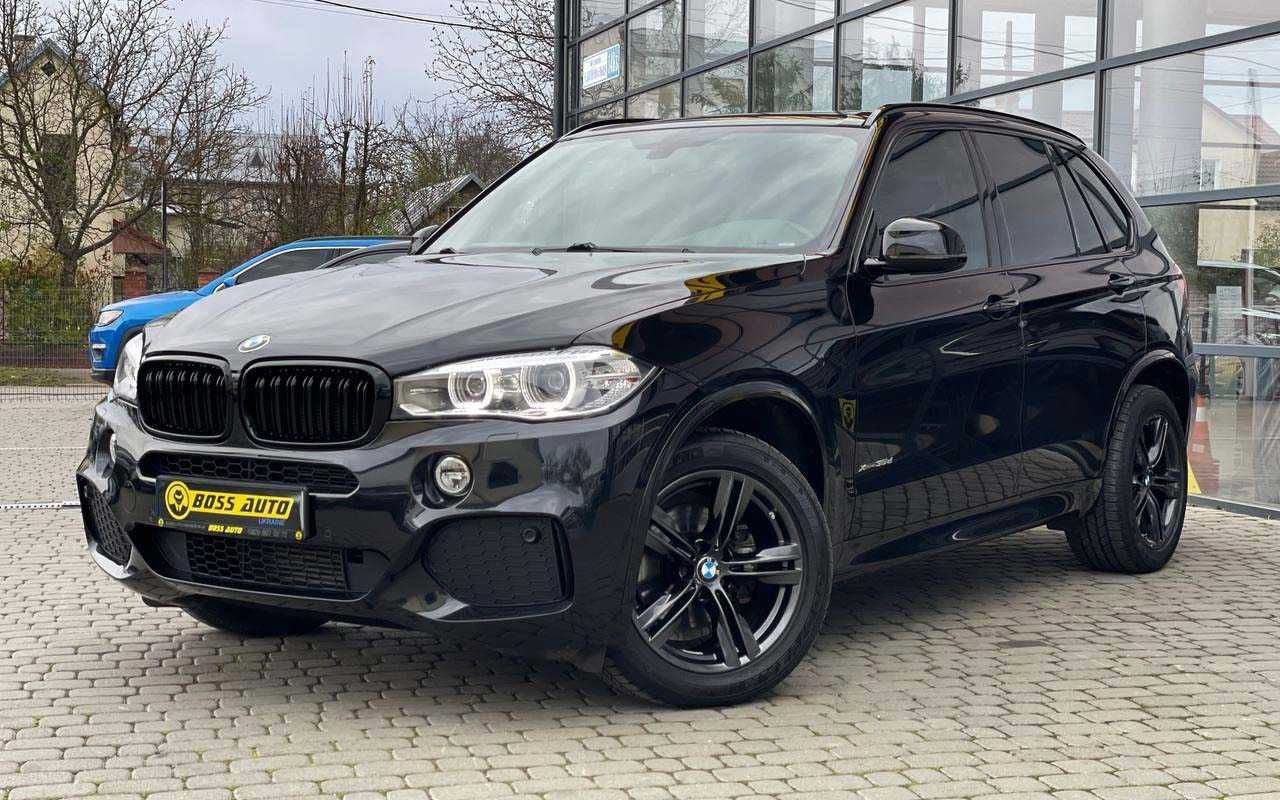 BMW X5 2015 року