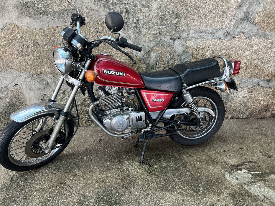 Suzuki gn 250  ano 1993 ( reservada)