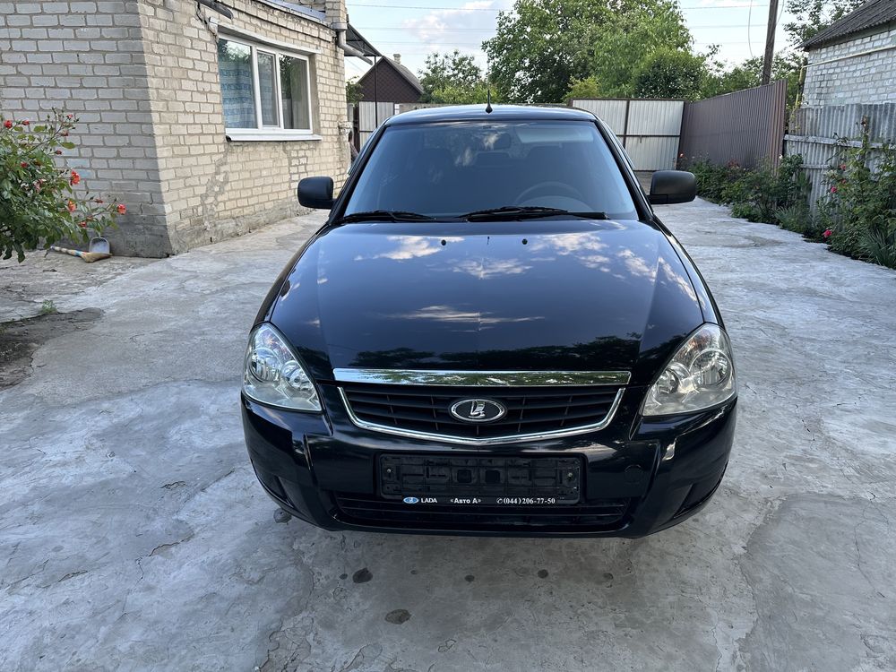 Продам LADA Priora 2013