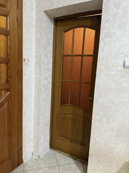 Двері деревяні міжкімнатні