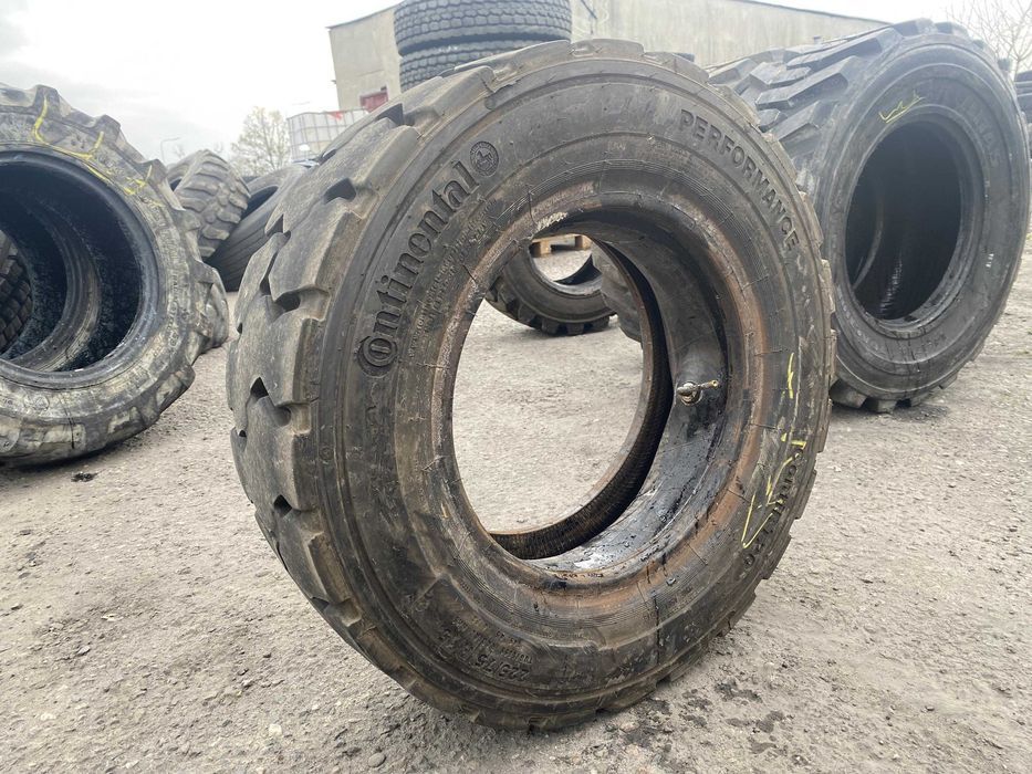 225/75R15 Opona Przemysłowa CONTINENTAL ContiRT20 PERFORMANCE 16ply