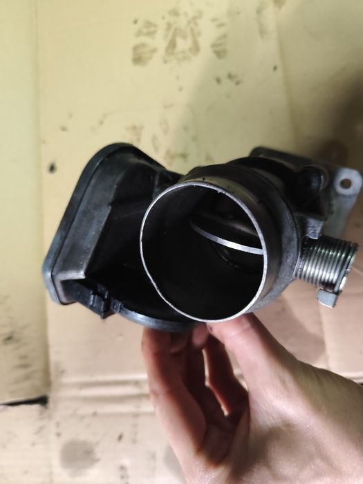 BMW E61 E60 E90 E91 2.0D 3.0D  przepustnica 779.148.102