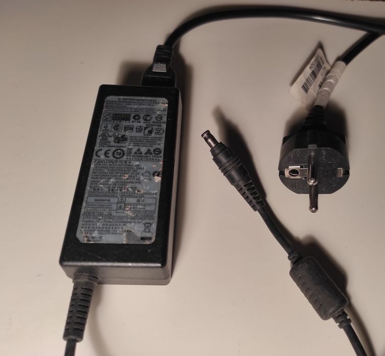 zasilacz Samsung LiteOn oryginalny PA-1600 19V 3,16A wtyk 5,5/3,0mm