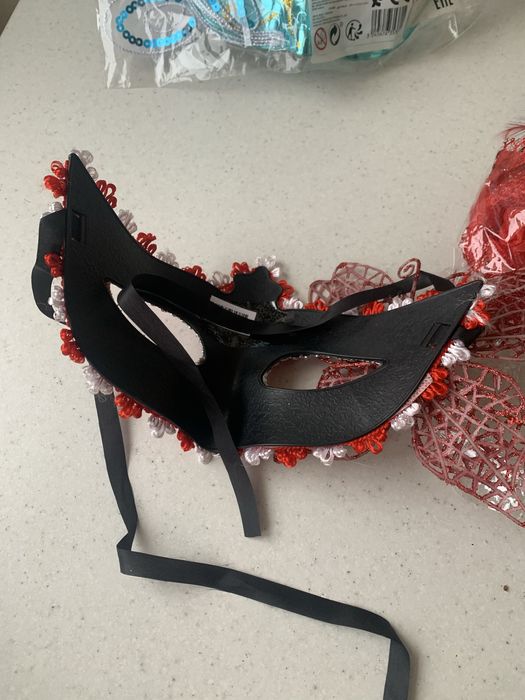 Карнавальні венеціанські маски