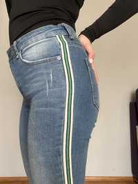 Spodnie jeansowe z wysokim stanem skinny