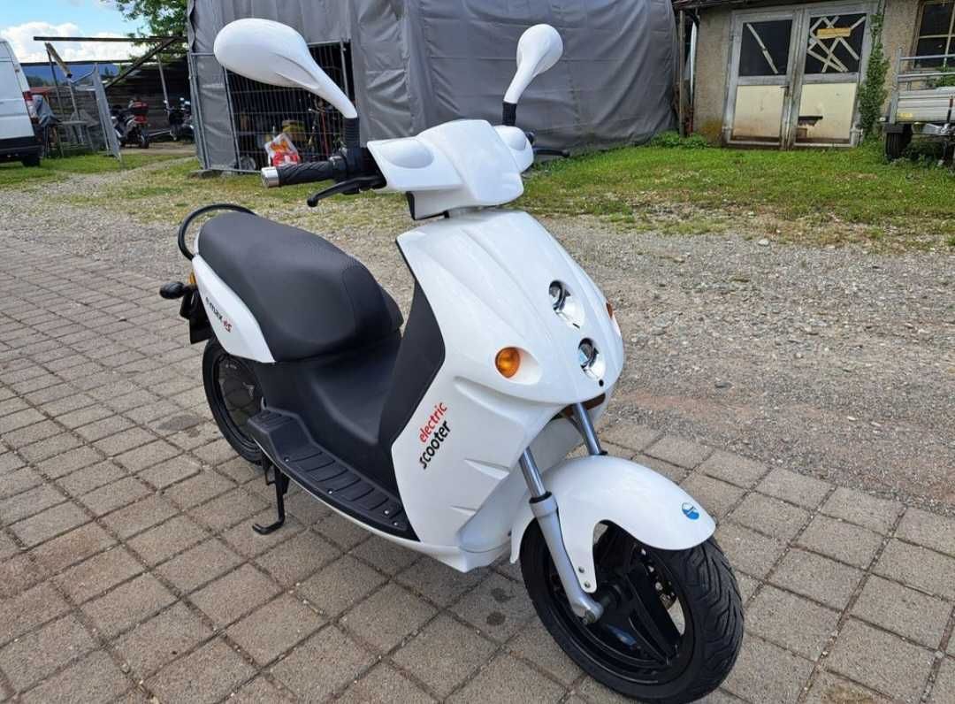 Mota Elétrica Emax 90 S