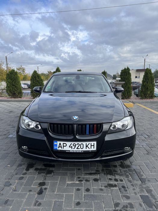 Продам BMW e90 2007 2.0