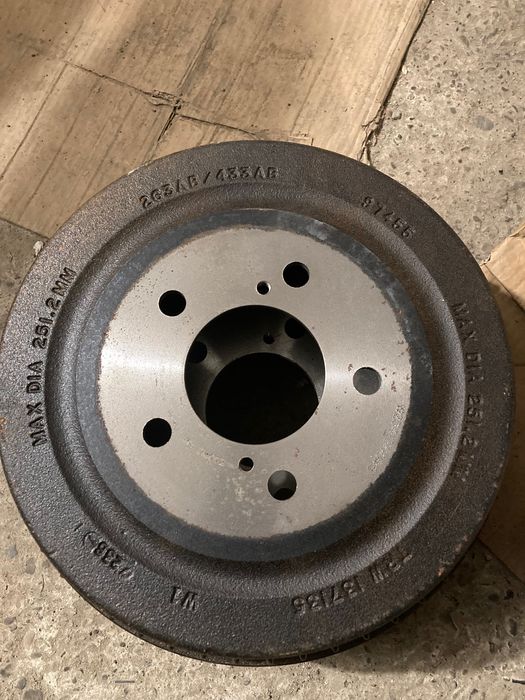 5019407AA тормозной барабан 2шт 00-03 Town Country Voyager Caravan