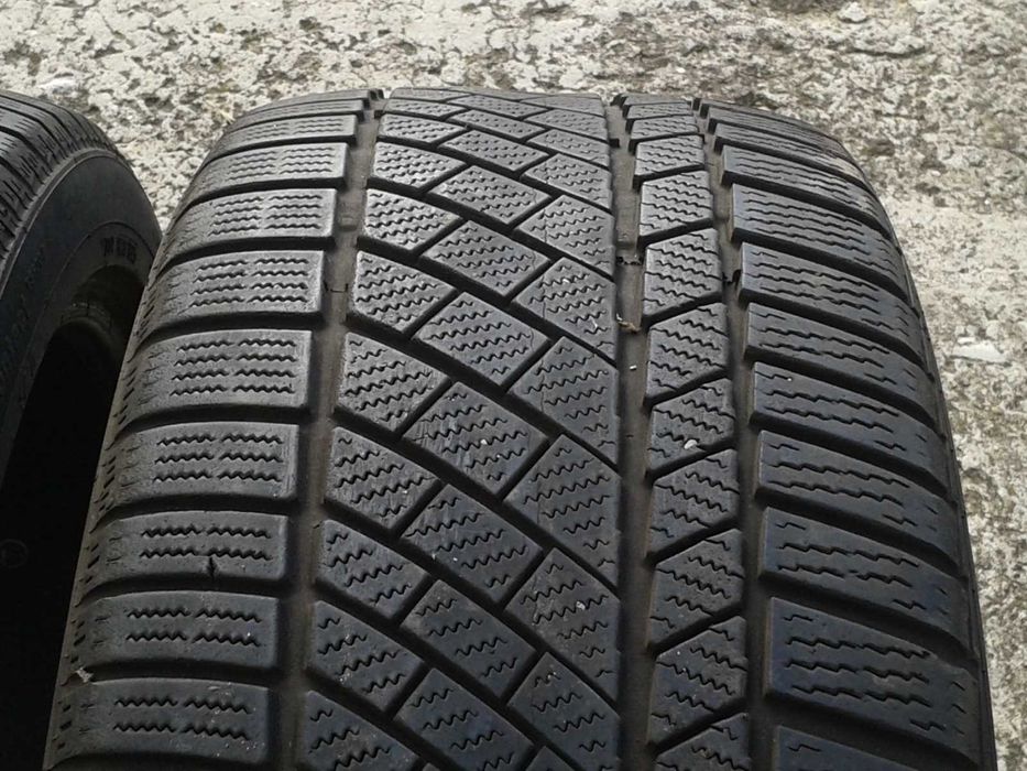 255/40R20 Continental 2 x 4,5mm 2023r