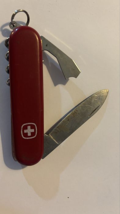 Lote de tres canivetes suiços Victorinox em excelentes condições