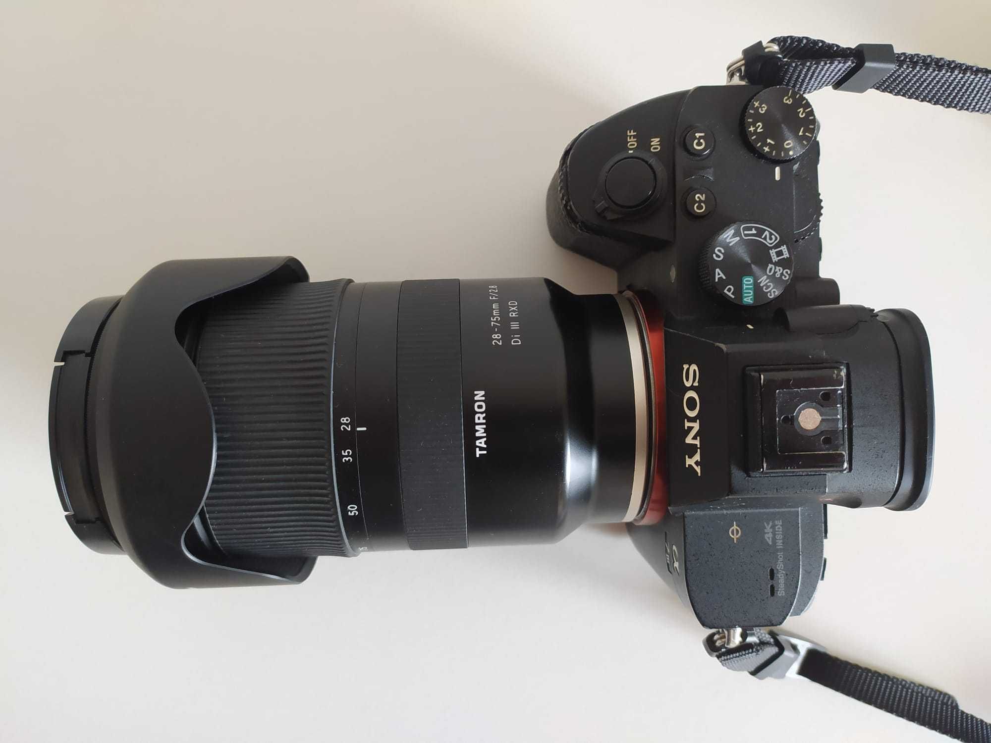 Sony A7III + Tamron 28-75MM F/2.8 DI III + Extras (LER DESCRIÇÃO)