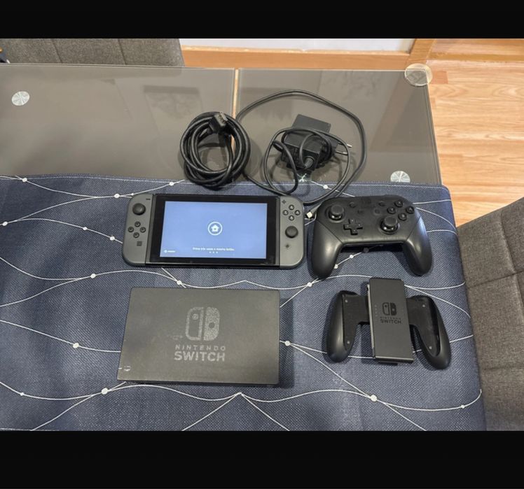 Nintendo Switch+Cinza Joy Con.