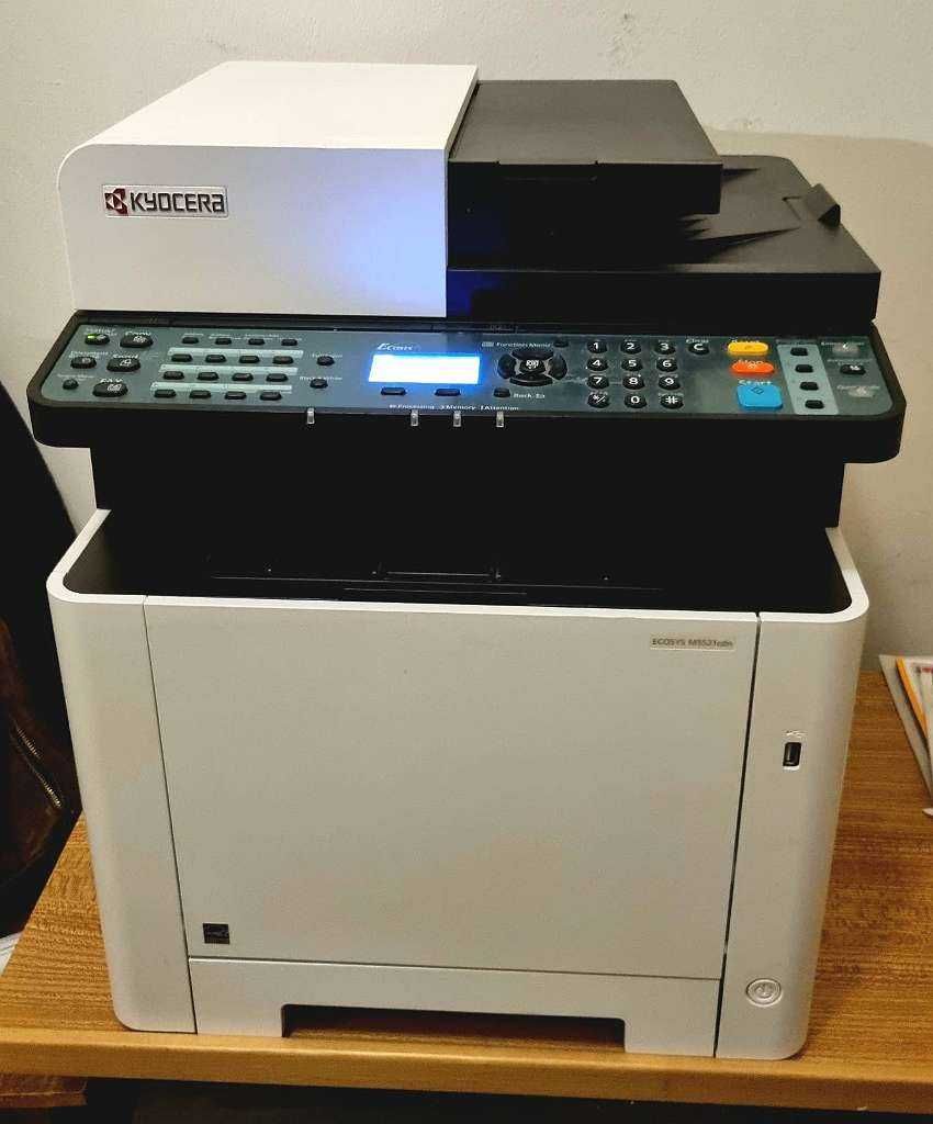 Urządzenie laserowe kolor Kyocera Ecosys M5526cdn