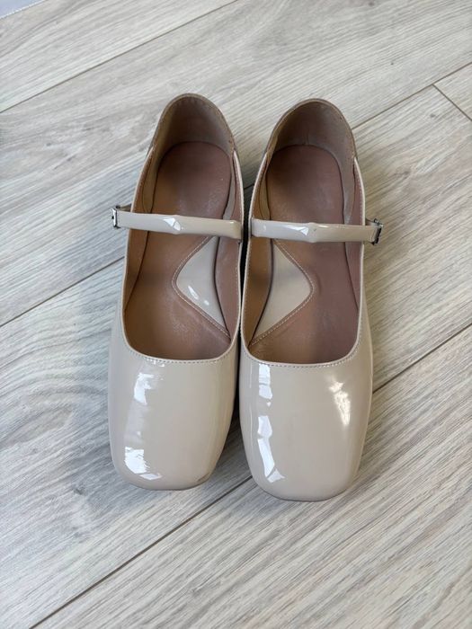 Балетки на ремінці 41 розмір