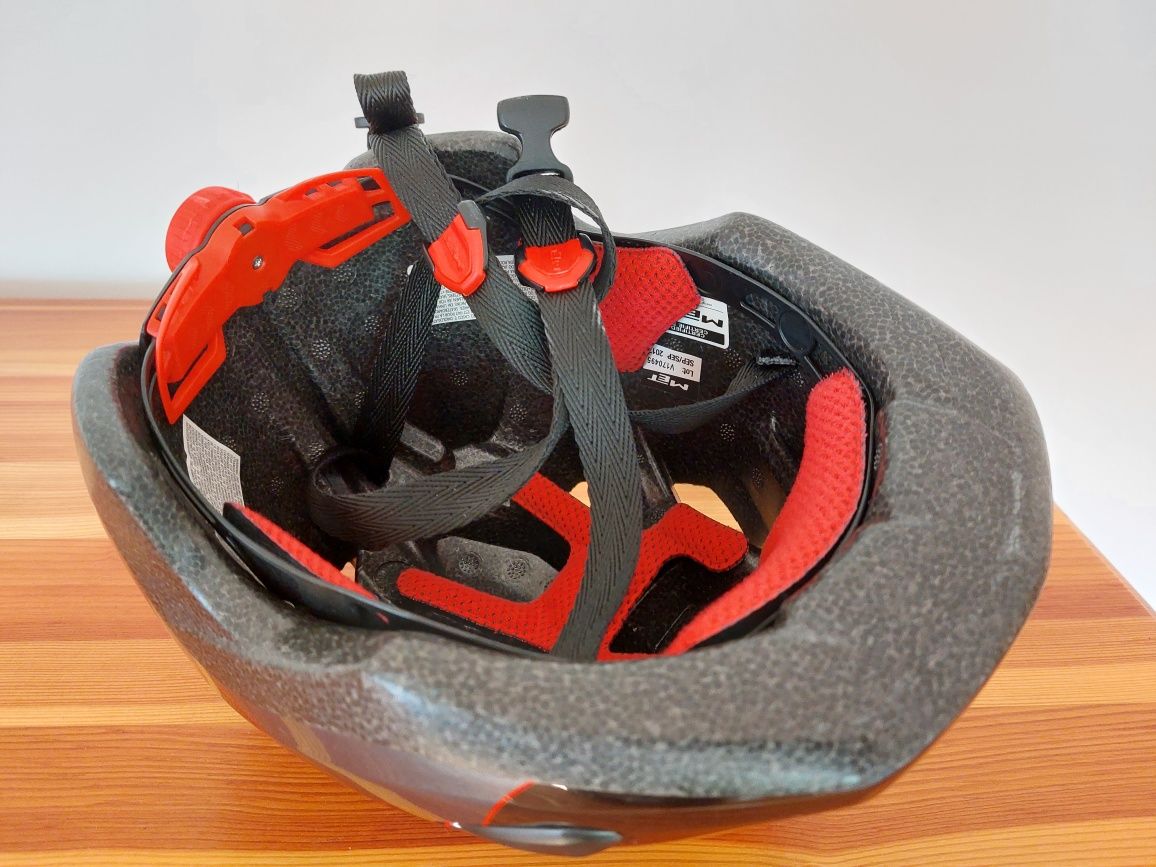 Kask Met Elfo 46/53 na rower rowerowy