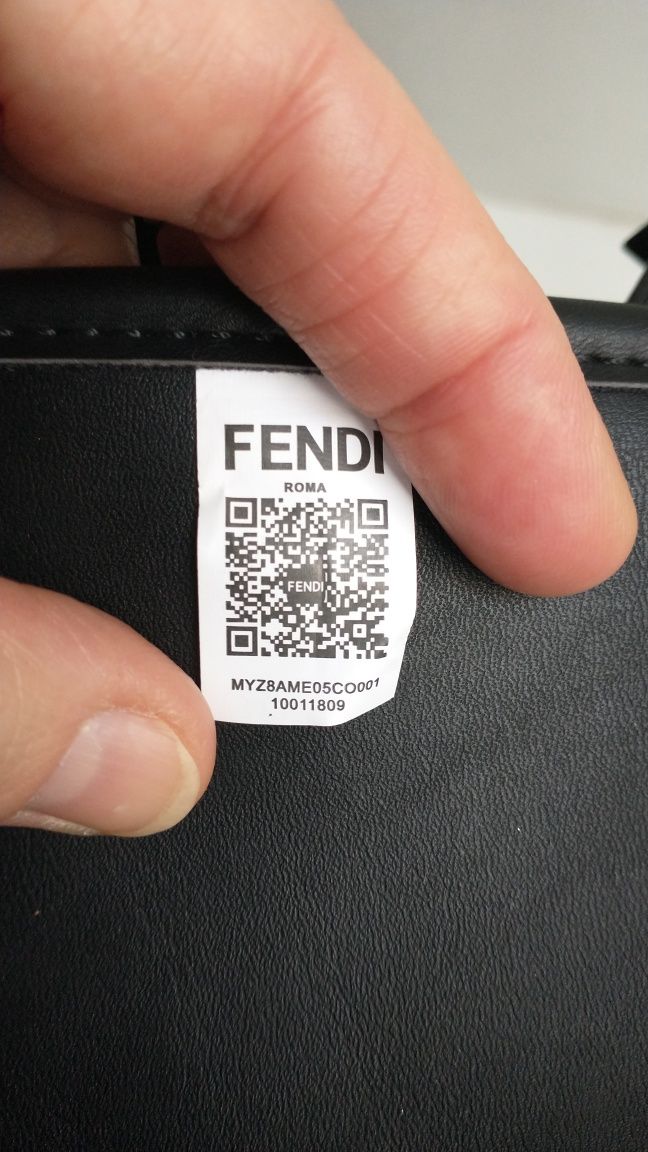 Torebka klasyczna do ręki Fendi