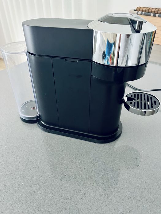 Maquina nespresso vertuo premium