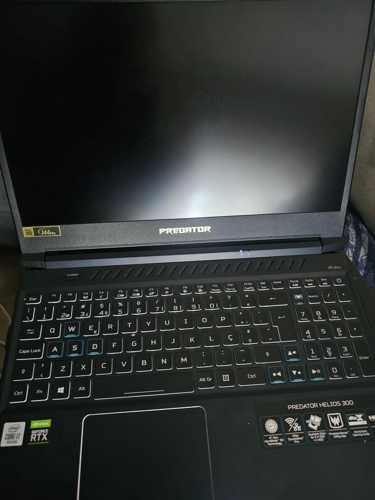 Portátil Predator Helios 300