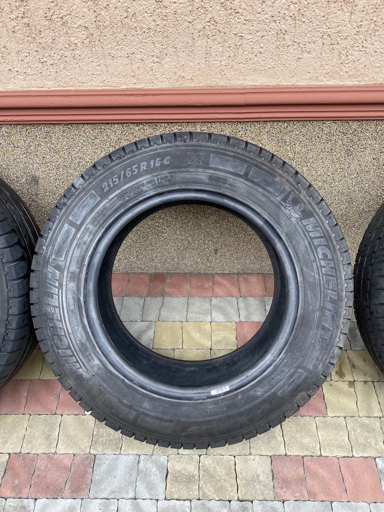 Michelin 215/65/r16 C