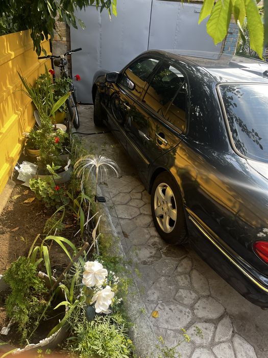 Продам  Mercedes Benz v240