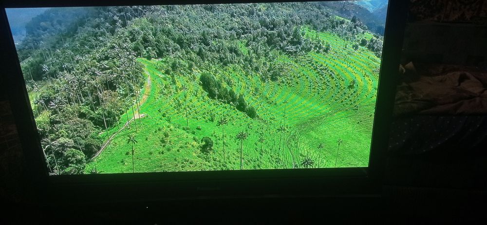 Продам телевизор ЖК LG 32 . 3.200 гр,TH-42PVB.3300гр,б/у Киев