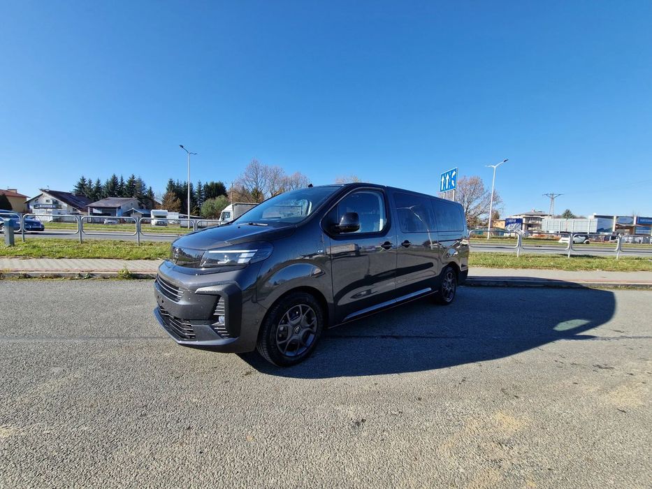 Opel Zafira Zafira Business 2.0 Diesel 177KM transport osób Niepełnosprawnych