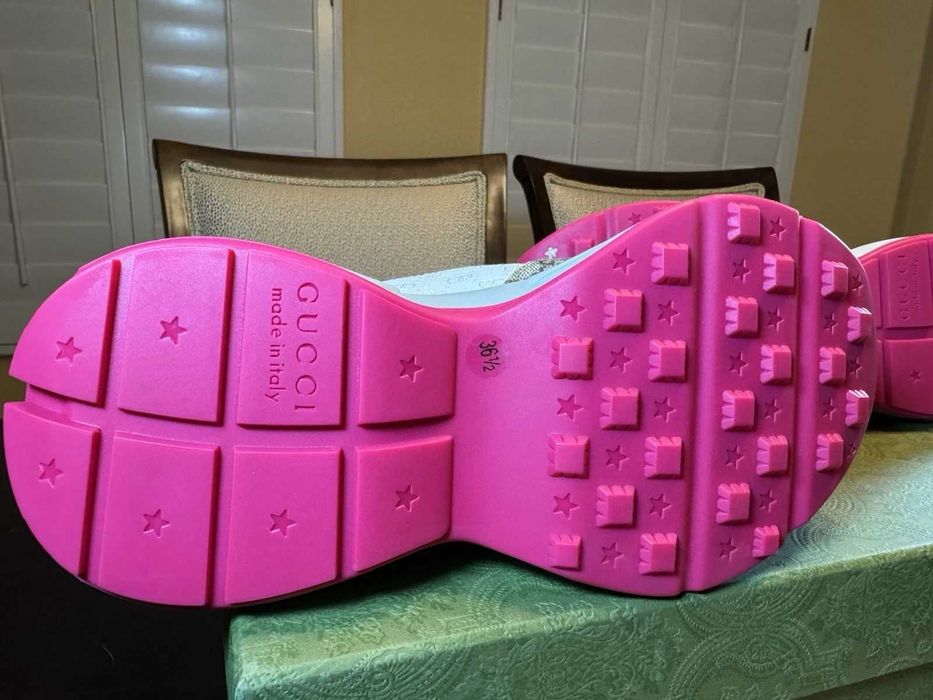 Ténis Gucci Rhyton GG Logo autênticos, novos, tamanho 36.5 / US 6.5.