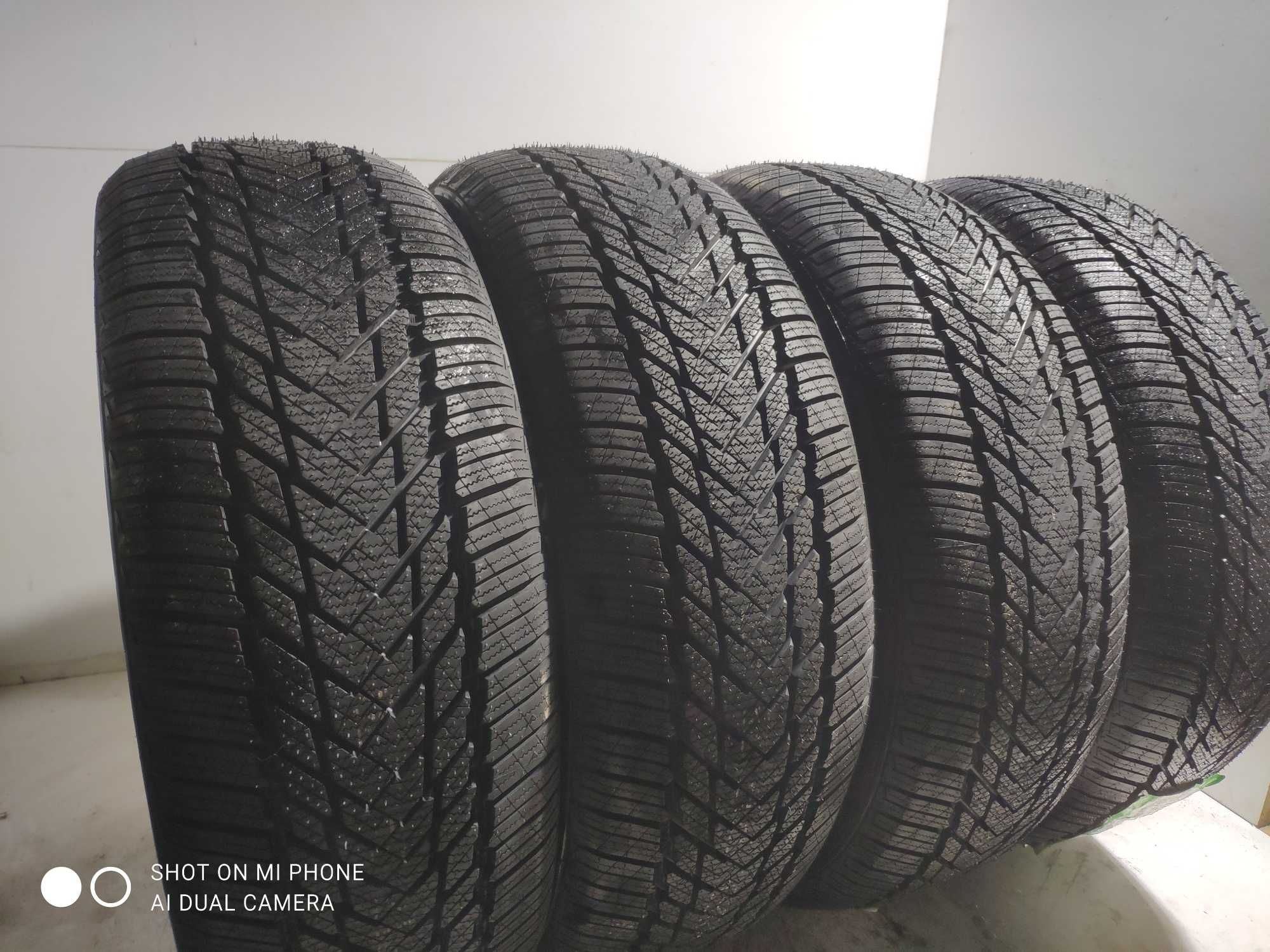 Opona Opony 205/55R16 NOWE zimowe komplet 4szt LANVIGATOR 2szt para