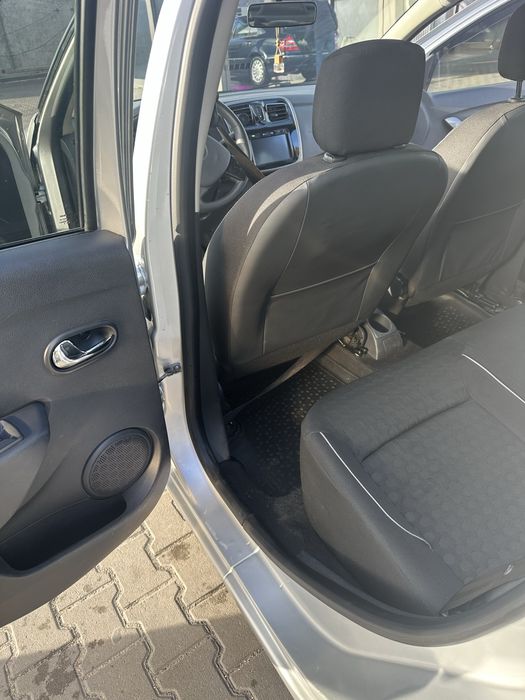 Продам Renault Logan 2013 бенз.