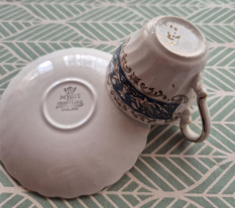 Vários peças em porcelana