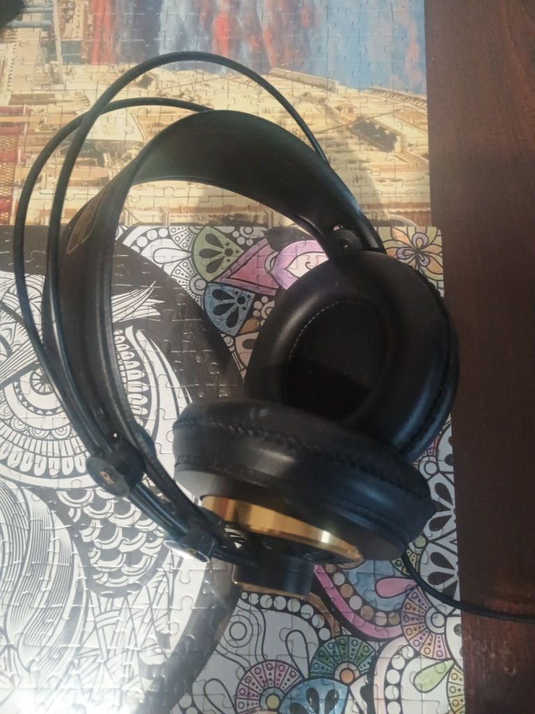 Słuchawki AKG 240k