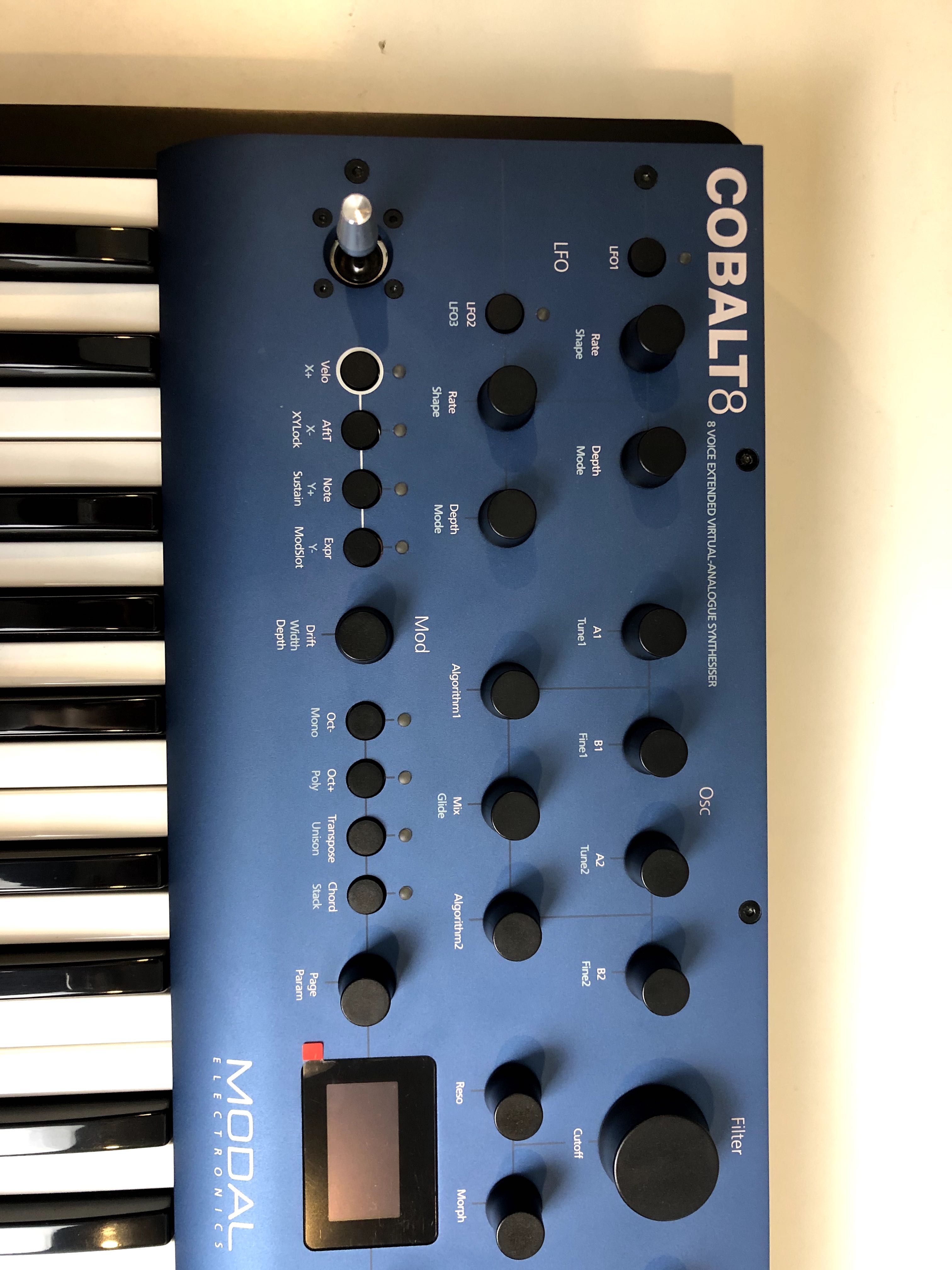 Sintetizador MODAL Cobalt 8