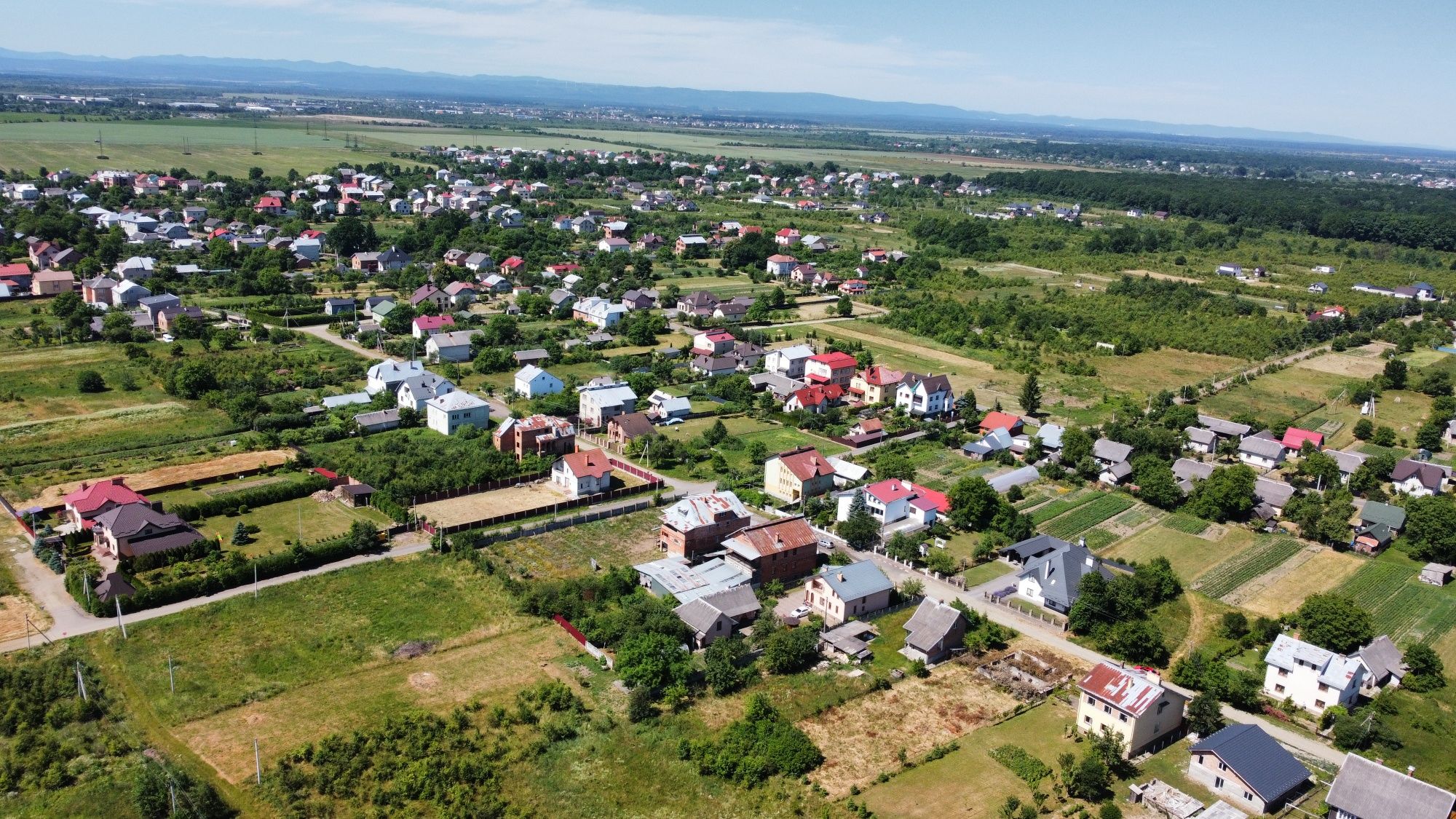 Продається  земельна ділянка (15 сот.) в с.Добрівляни