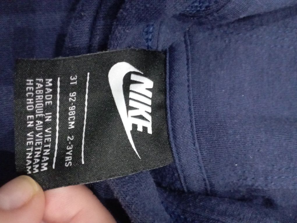 Granatowa bluza Nike z kapturem 92 98