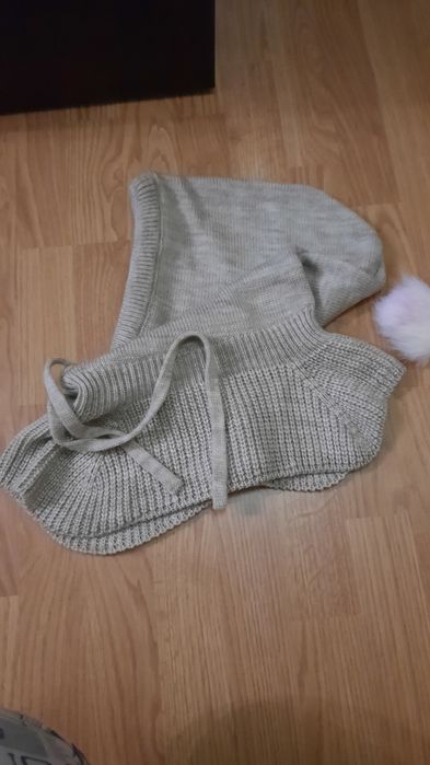 Капур в'язаний бежевий