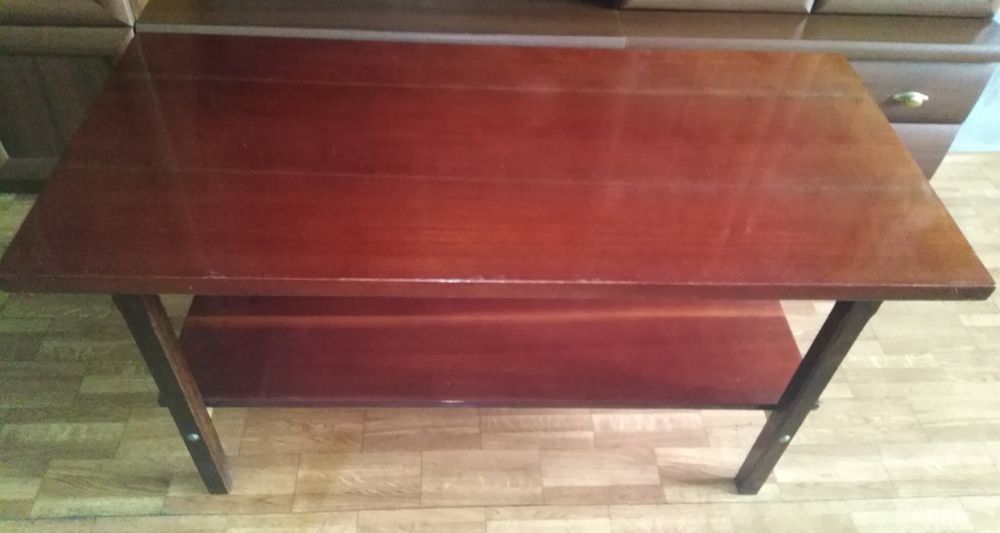 Столик журнальний