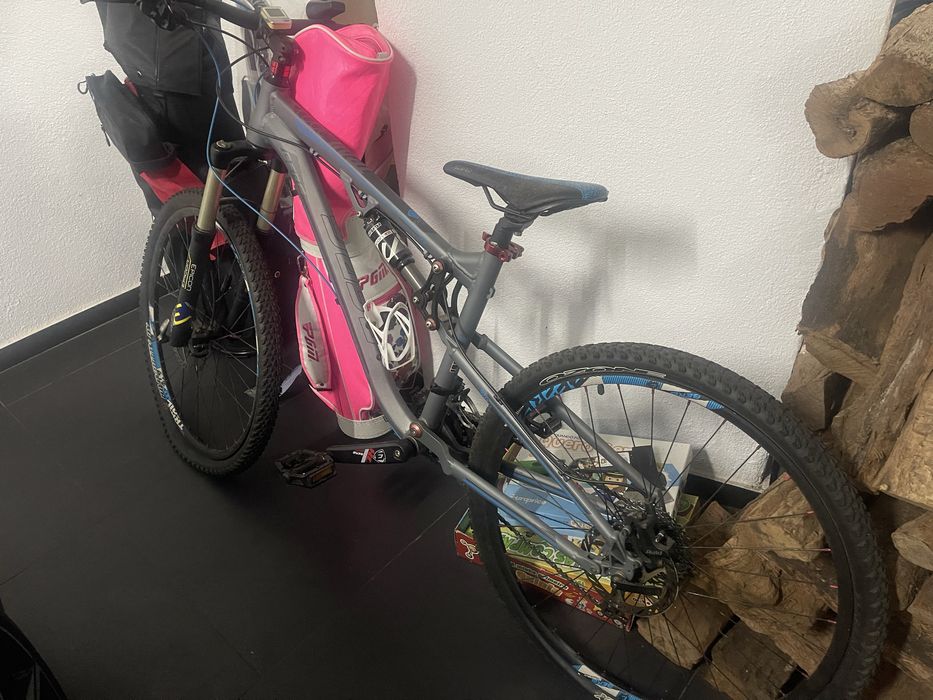 Bicicleta berg en bom estado e usada 1x. Para desocupar
